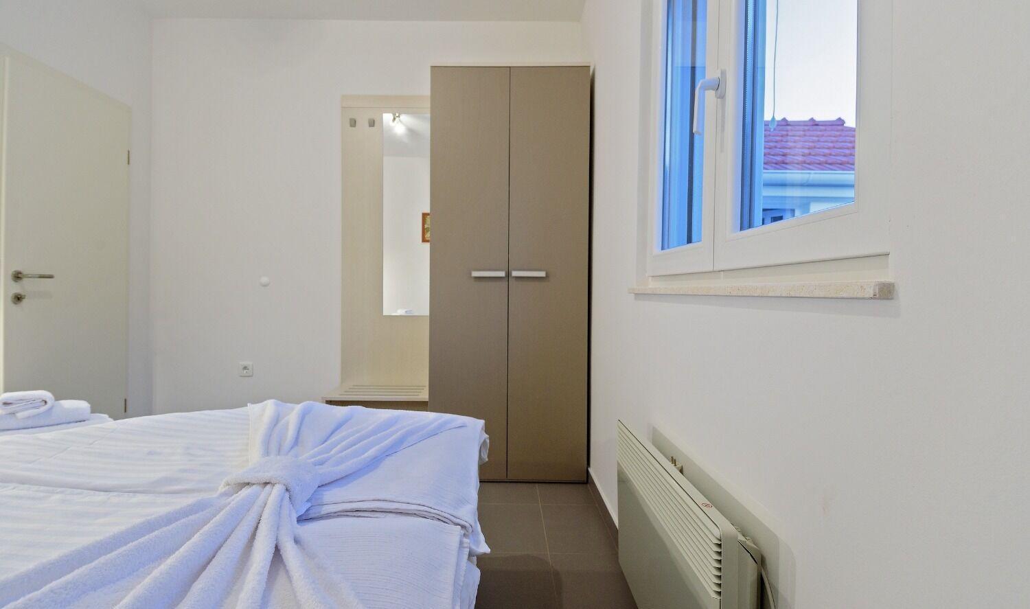 Apartments Bisernica-With Pool Ražanj Buitenkant foto