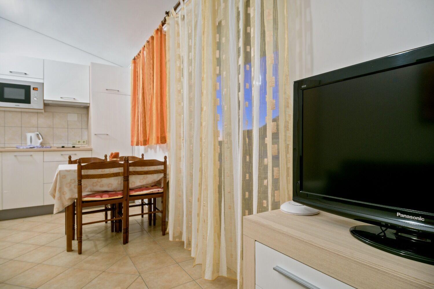 Apartments Bisernica-With Pool Ražanj Buitenkant foto