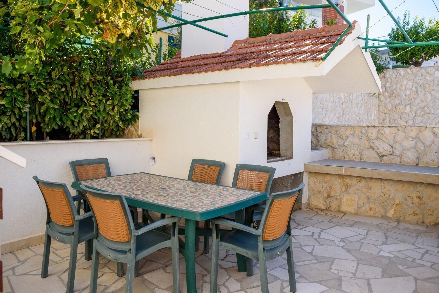 Apartments Bisernica-With Pool Ražanj Buitenkant foto